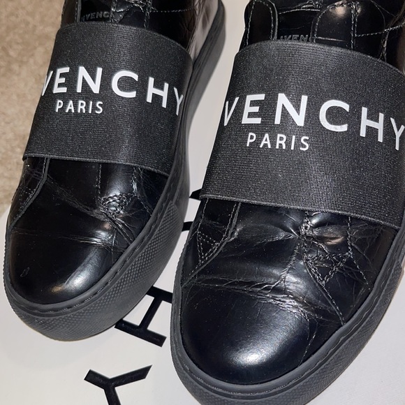 Womens Givenchy Black Croc Elastic Urban Knots Sneakers - Picture 4 of 9